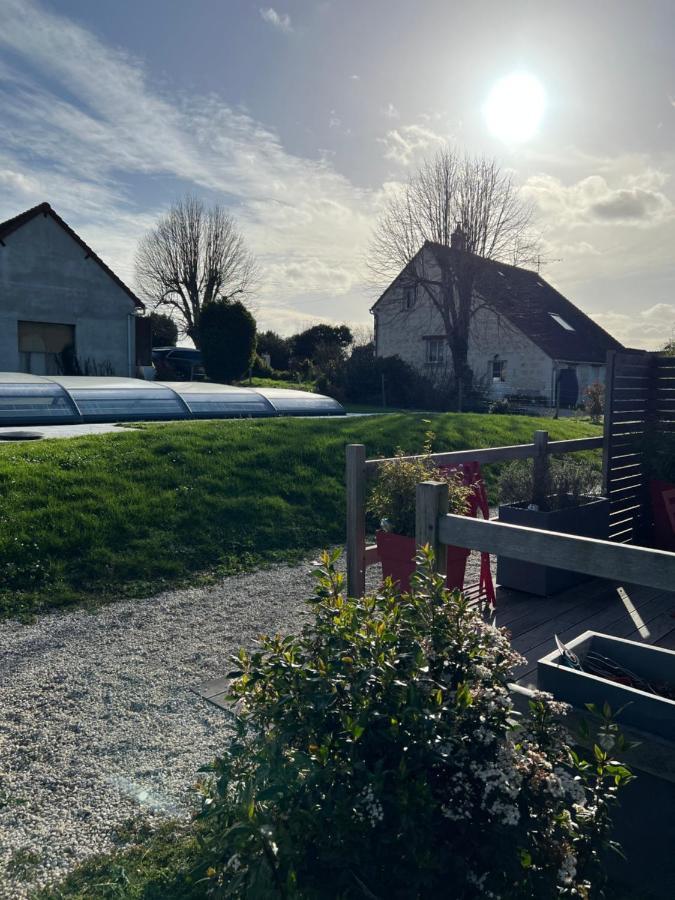 Villa Le Hameau Du Peu Châteauvieux Exterior foto